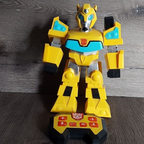 Transformers Rescue Bots Academy, Bumblebee R/C Radio Control Light 12inch Tall  - Picture 1 of 6